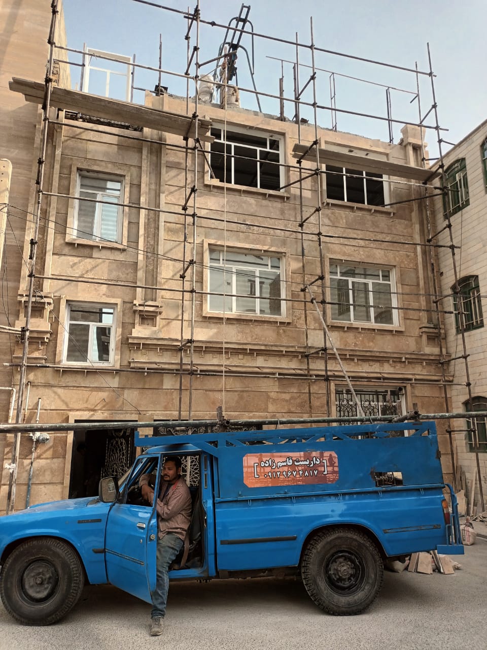 Scaffolding نصب داربست در پرند