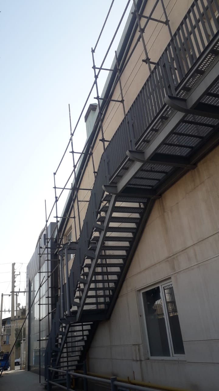 Scaffolding نصب داربست در ستارخان