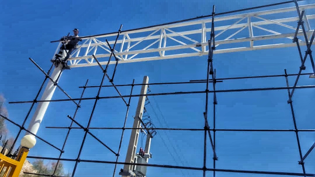 Scaffolding نصب داربست در هفده شهریور