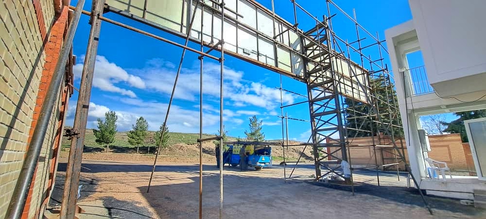 Scaffolding نصب داربست در میرداماد