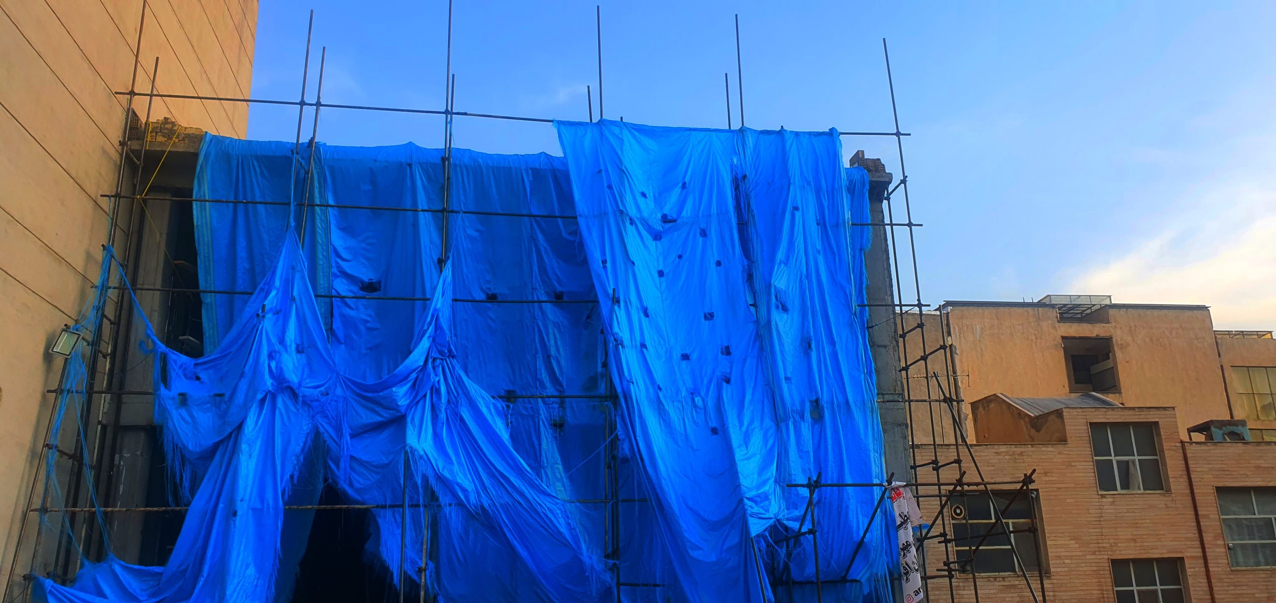 Scaffolding نصب داربست در گرمدره